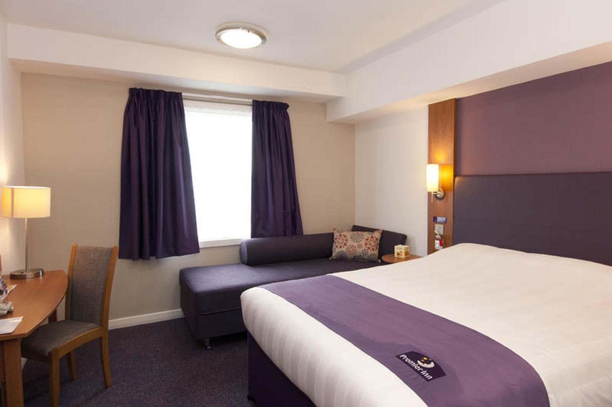 Premier Inn Dundee West Luaran gambar